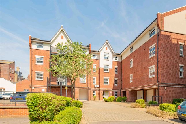 Thumbnail Flat to rent in Guild House, 4A Briton Street, Southampton, Hampshire