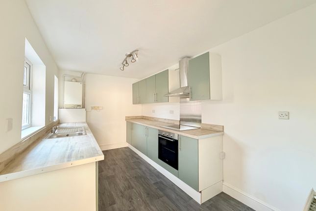 133, Albert Road, WELLINGBOROUGH photo 5