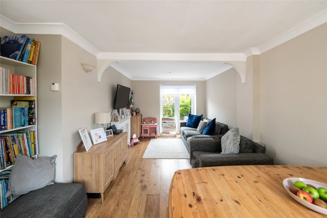 25, Staplehurst Road, Surrey photo 4
