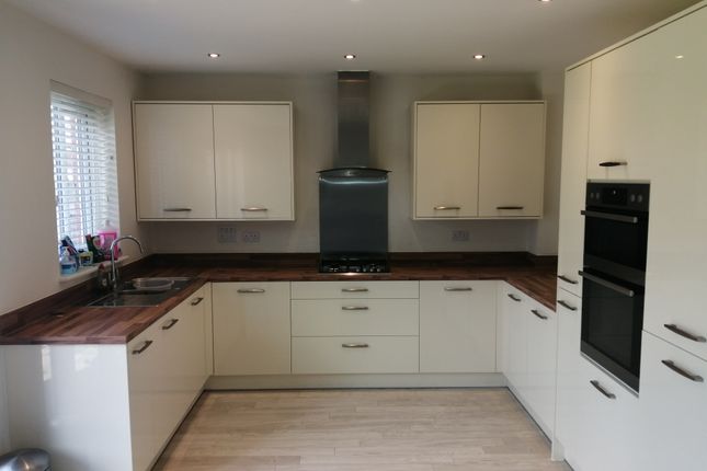 11, Sampson Holloway Mews, Priorslee, Telford photo 4