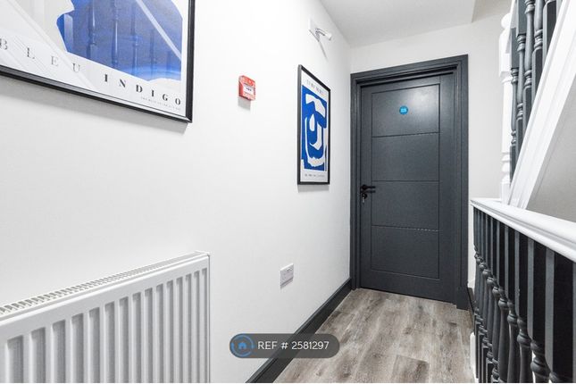 Brook View, Grange Park, Northampton photo 5