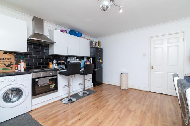 Bungalow for sale in Worcester Avenue, London