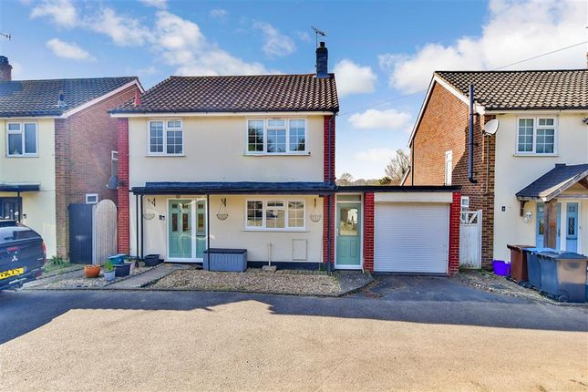 Thumbnail Detached house for sale in Beech Close, Blindley Heath, Surrey