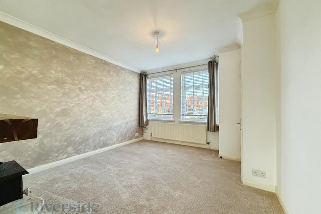 175, Westlands Road, Hull photo 3