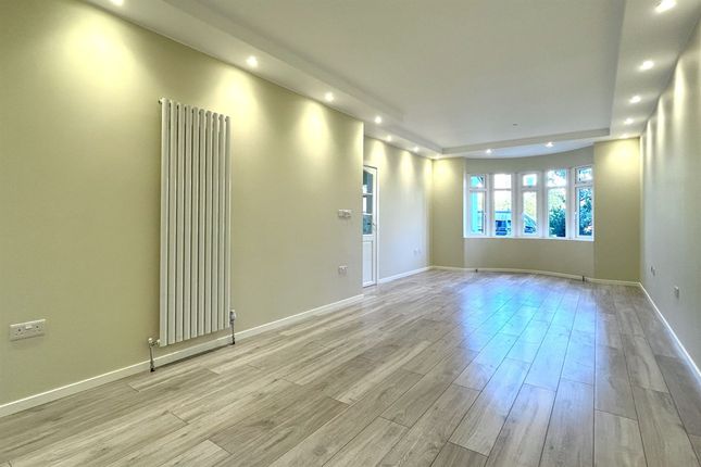 17 Green Walk, Cheadle photo 4