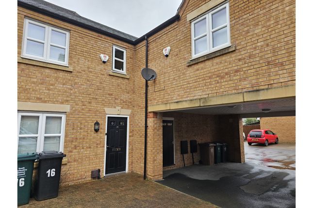 Town house for sale in Chimneypot Lane, Swadlincote