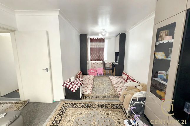 Flat 7 Holly Lodge, 150 Norwood Road, Southall photo 3