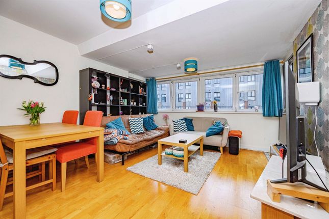 Flat 57, Brookfield House, Selden Hill, HEMEL HEMPSTEAD photo 2