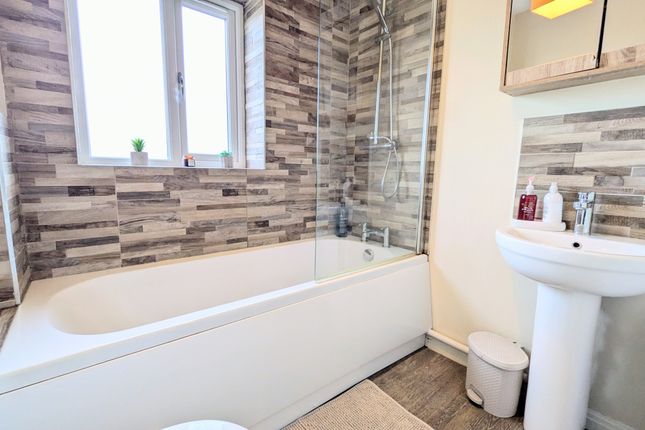 Ty Beacon, 45 Beacon Heights, Merthyr Tydfil photo 3