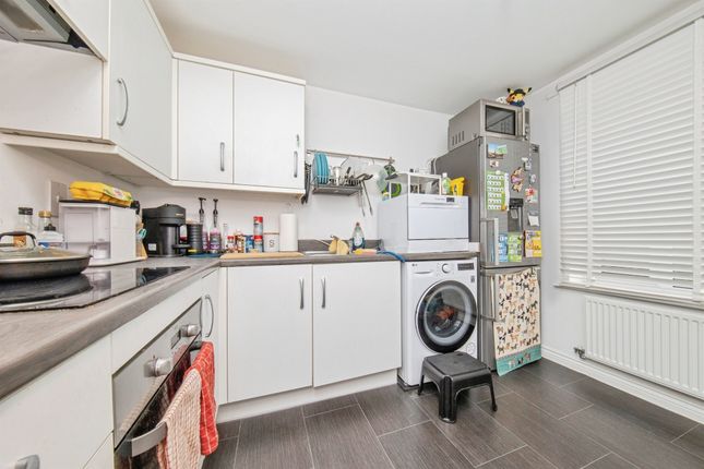 28, Abbott Way, Ipswich photo 4