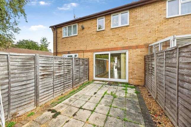 120, Woodpecker Way, Northamptonshire photo 4