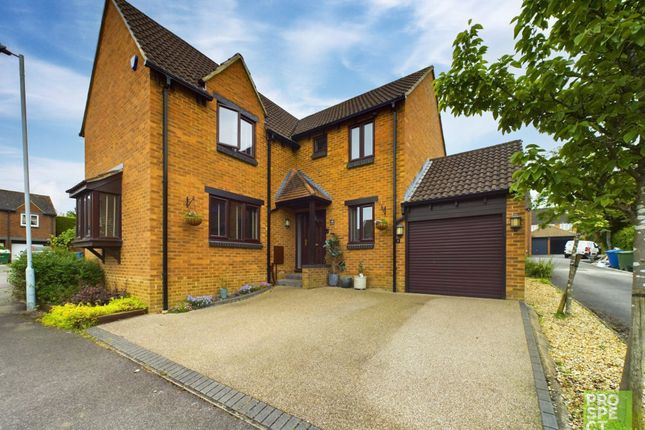 Thumbnail Detached house for sale in Darby Vale, Warfield, Bracknell, Berkshire