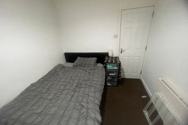 ., Liverpool photo 3