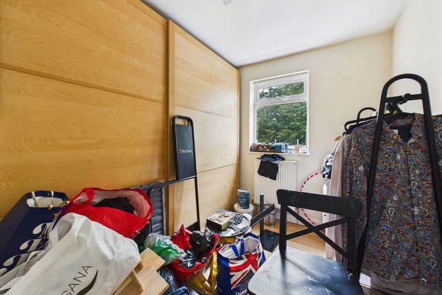 2, Ritsons Court, Consett photo 5