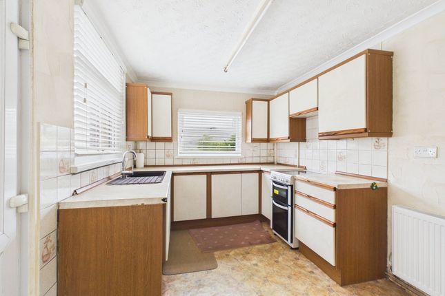 25 Woodville Road, Ebbw Vale photo 4