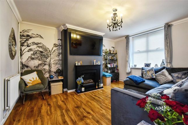 37, Varteg Road, Swansea photo 3