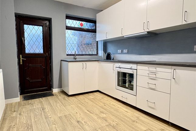 10, Minster Way, Oldham photo 2