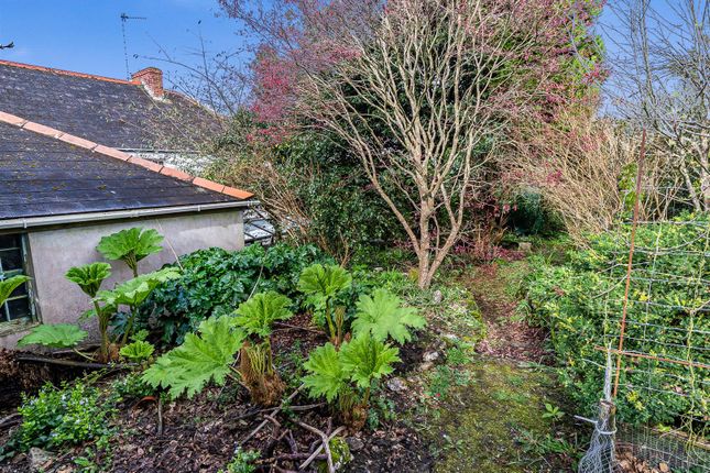 Cottage for sale in Townhouse, Garden &amp; Parking, Helston