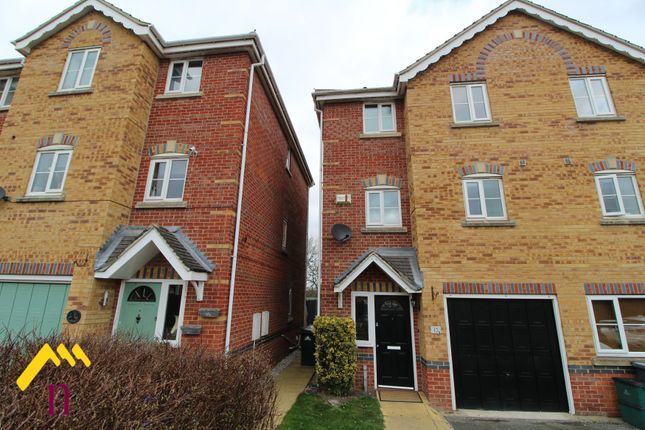 Thumbnail Town house to rent in Heath Court, Warmsworth, Doncaster