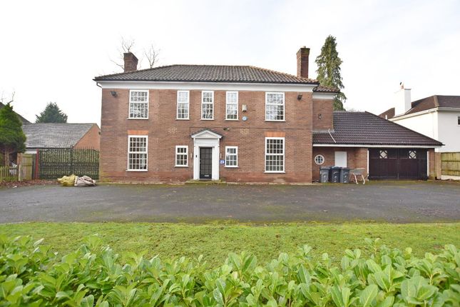 Detached house to rent in Vicarage Road, Edgbaston, Birmingham B15