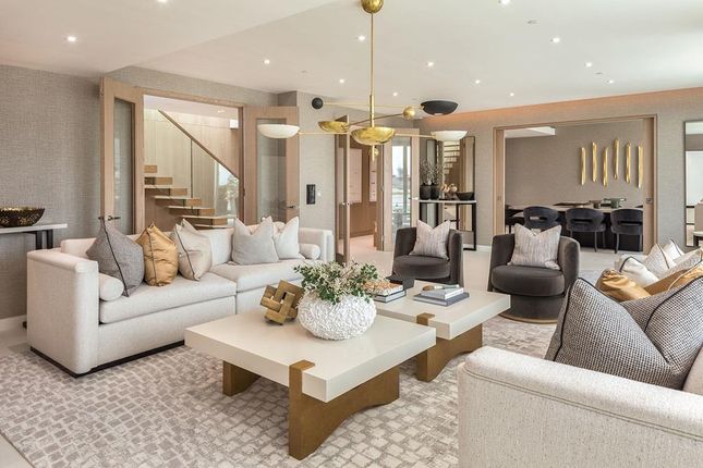 New Home 3 Bed Flat For Sale In Moya Penthouse At Water -