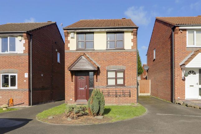 Detached house to rent in Kingfisher Close, Basford, Nottinghamshire