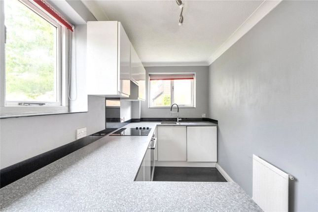 Flat 11, Whittaker Court, Ashtead photo 3