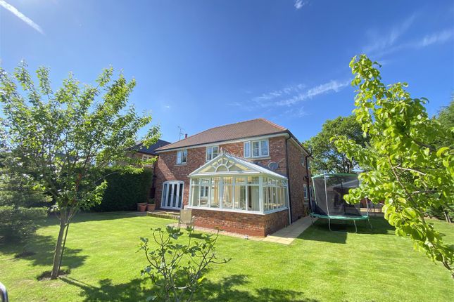 2, Harrow Close, Wilmslow photo 2