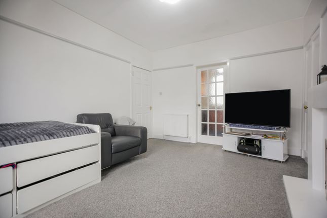 52 Sighthill Drive, Edinburgh photo 2