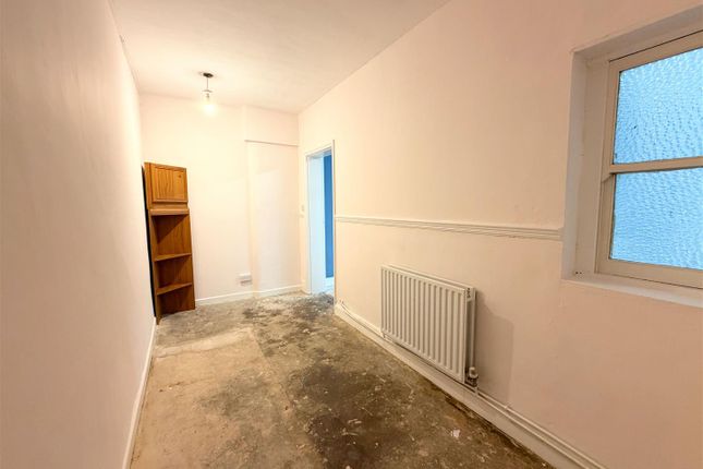 Basement Flat, 345a, London Road, St Leonards-On-Sea photo 3