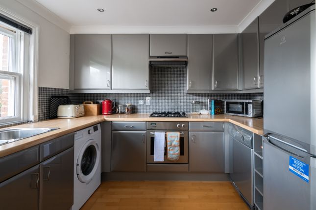 Flat to rent in Kendal Place, London