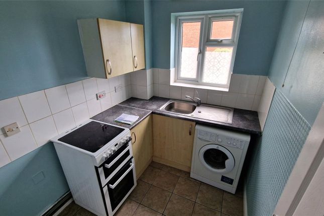 9, St. James Court, Coventry photo 2