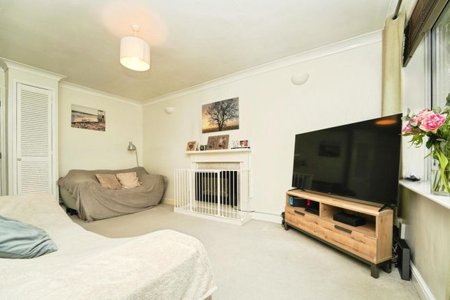 117, Bearlands, Gloucestershire photo 3