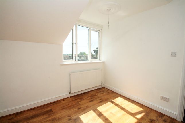 Green Lanes, Palmers Green photo 5