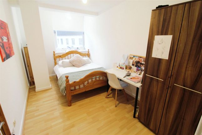 Flat for sale in Princess House, 144 Princess Street