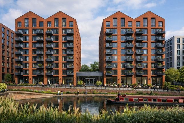 2-bed flat on Glasswater Locks, Belmont Row, Birmingham, £300,000