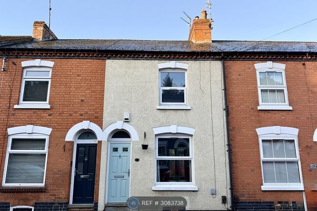 2-bed terraced on Northampton, £1,100/mo