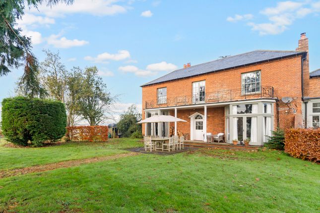 Semi-detached house for sale in Hatton Rock, Stratford-Upon-Avon