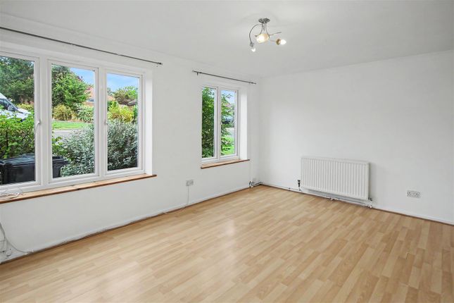 22, Mackenzie Road, Raunds photo 3
