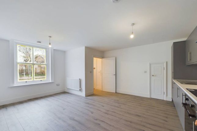 Flat to rent in The Presbytery, 127 North Road