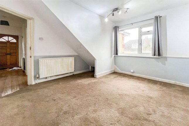 11, Walters Close, Essex photo 4
