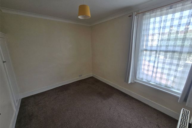 7, Washington Road, Hampshire photo 5