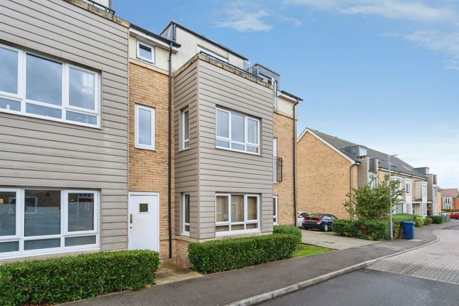 31, Cromwell Drive, Huntingdon photo 3