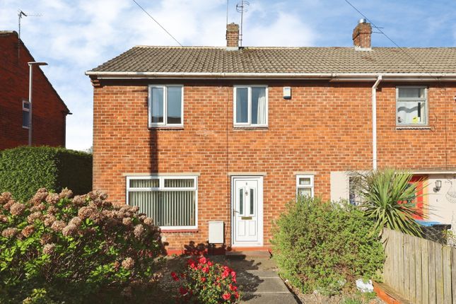 2-bed house on 8, Maple Avenue, Shildon, £32,000