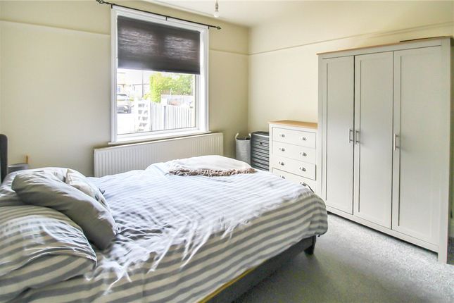 7, Jubilee Drive, West Yorkshire photo 4