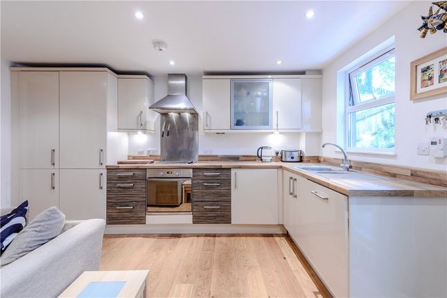 Off Sparkford Rd Winchester Hampshire So22 1 Bedroom Flat