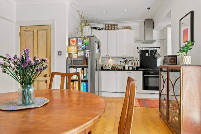 25, Darnley Avenue, Bristol photo 4