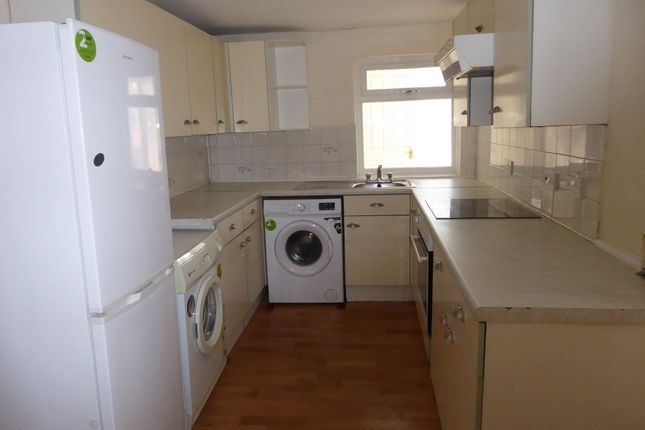 6, Pytchley Street, Northampton photo 3