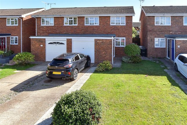 3-bed house on Lucks Way, Marden, £390,000