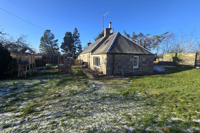 Thumbnail Cottage for sale in Marypark, Ballindalloch